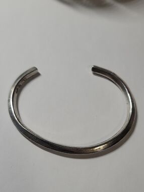 Heavy Classic Womens Silver Cuff Bracelet - Sleek Open Bangle